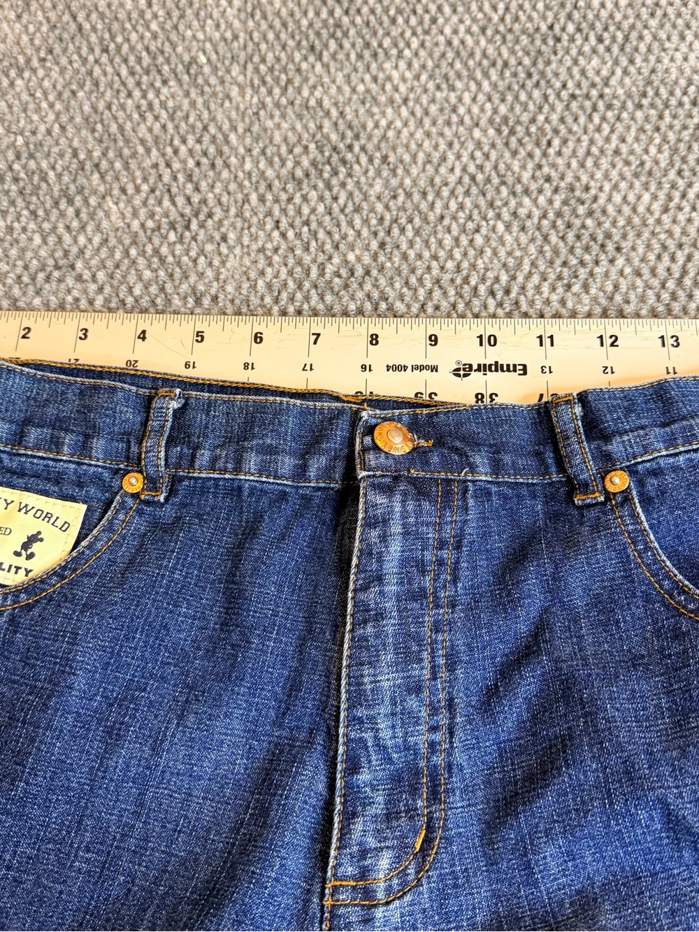 Walt Disney World Women’s High Rise Denim Jean Shorts Size 8 Dark Wash Mickey - Picture 10 of 12